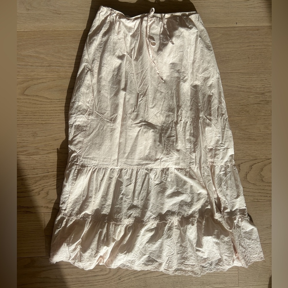 Brandy Melville Light Pink Embroidered Long Skirt!💕